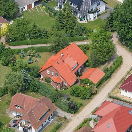 Haus Am Wald 펜션 *